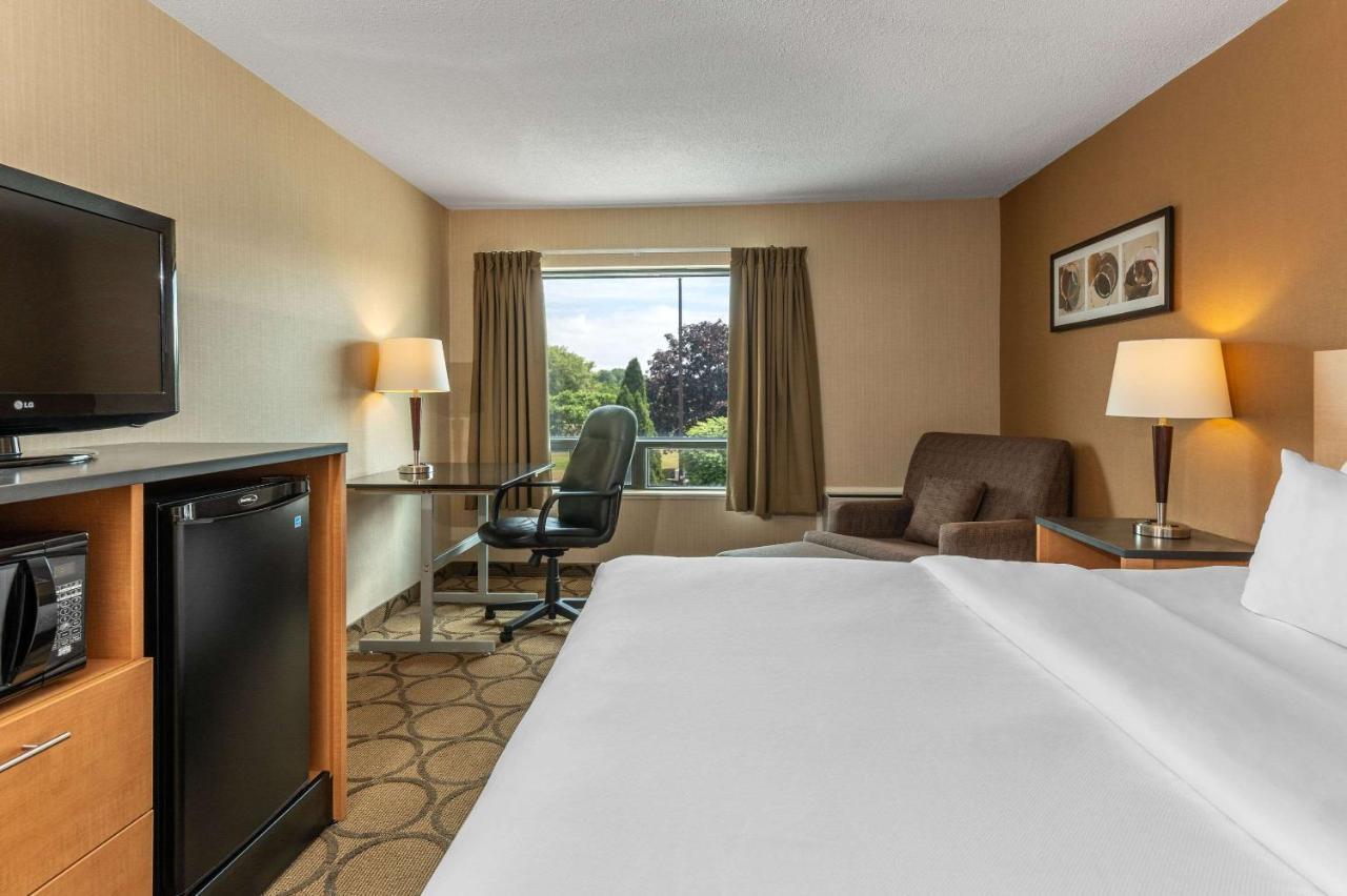 Comfort Inn Pembroke Eksteriør billede