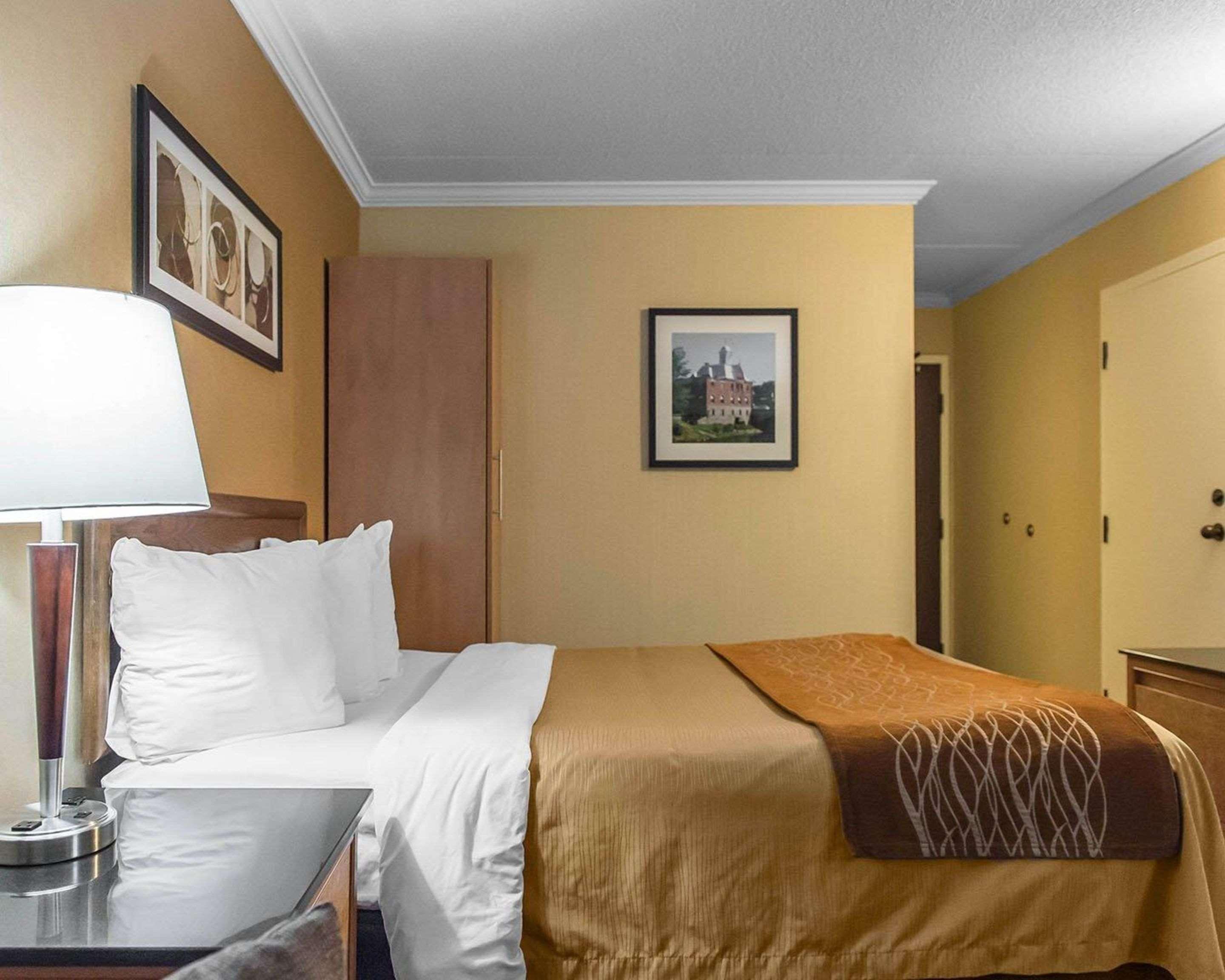 Comfort Inn Pembroke Eksteriør billede