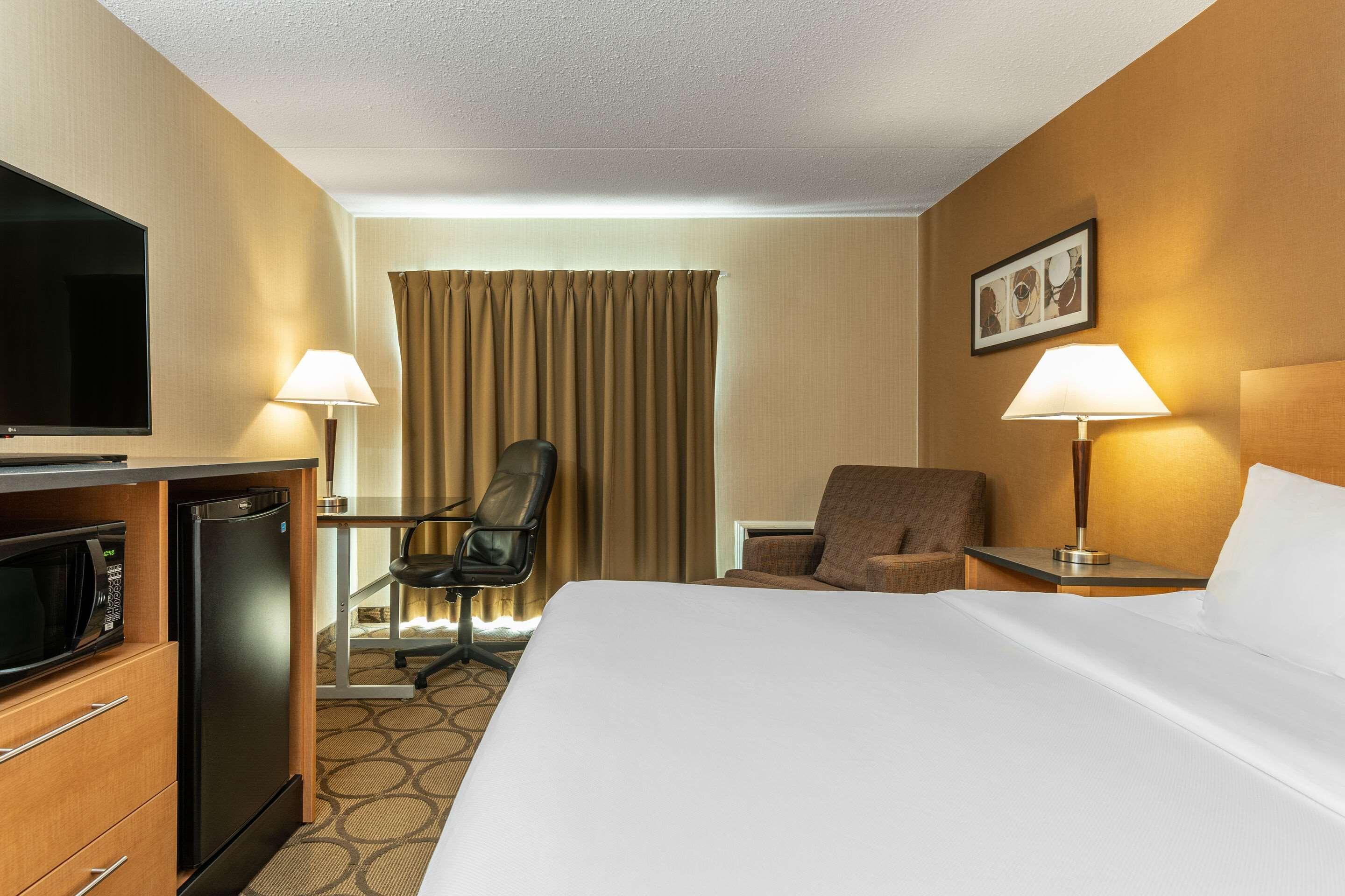 Comfort Inn Pembroke Eksteriør billede