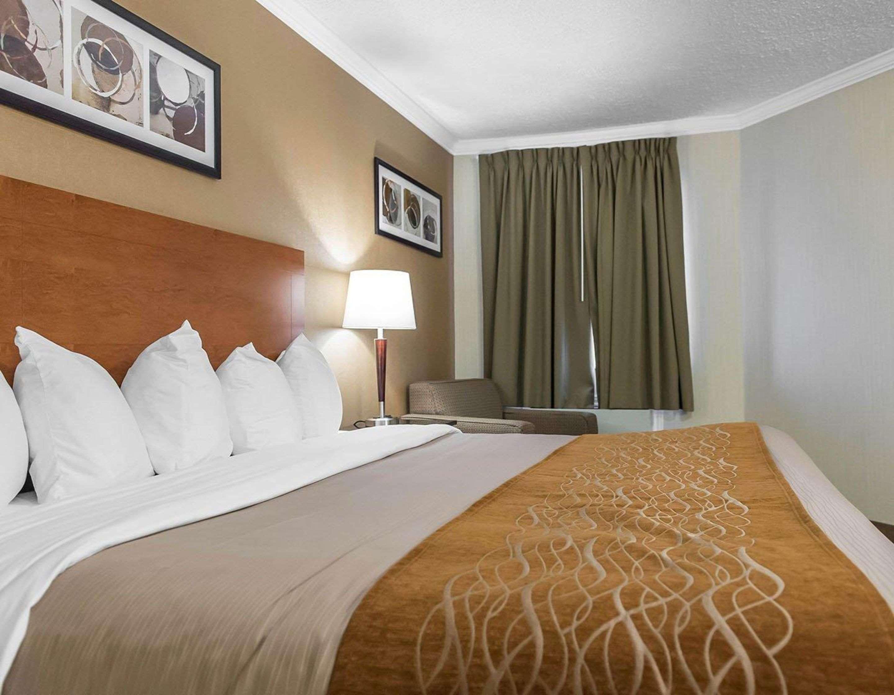 Comfort Inn Pembroke Eksteriør billede