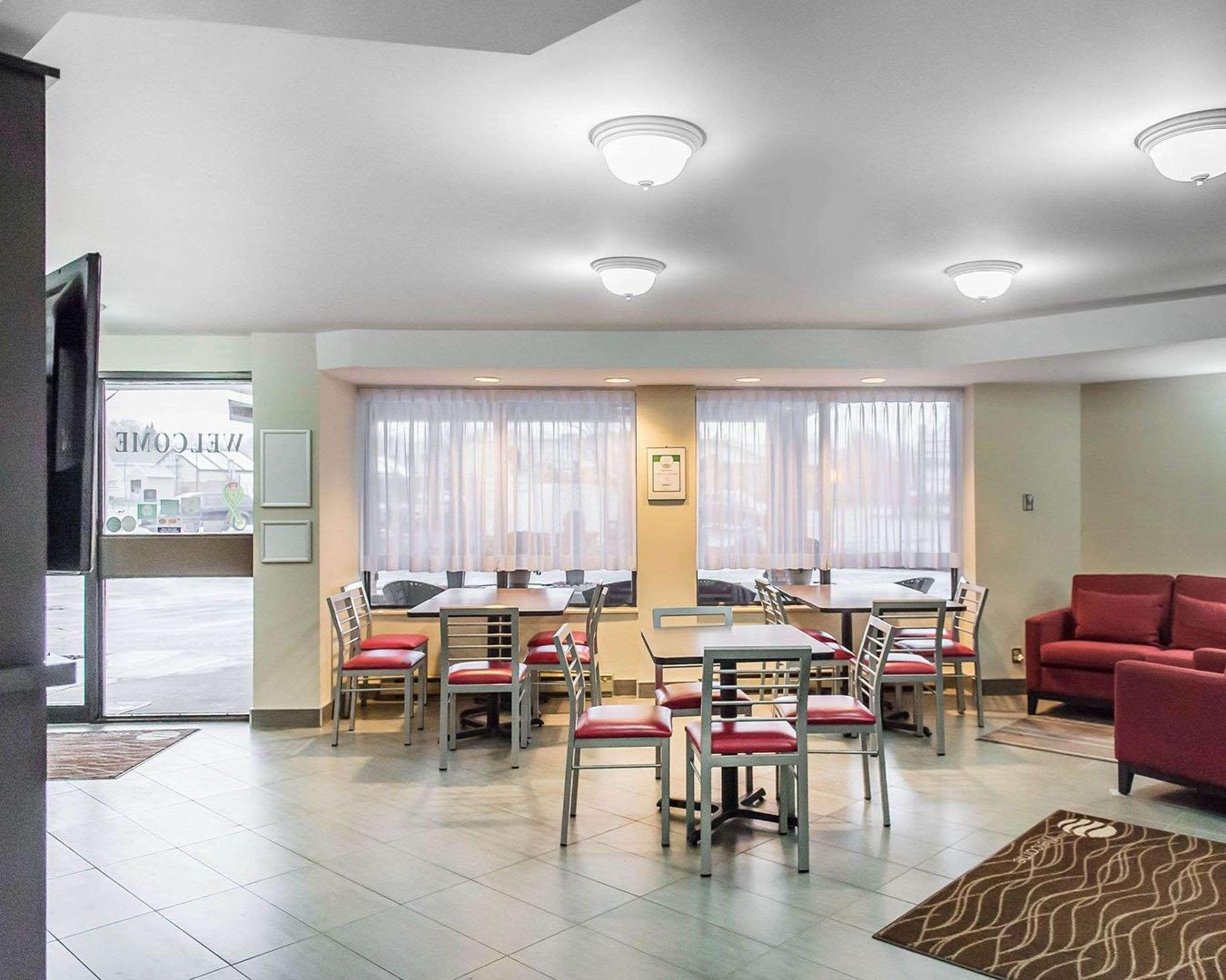 Comfort Inn Pembroke Eksteriør billede