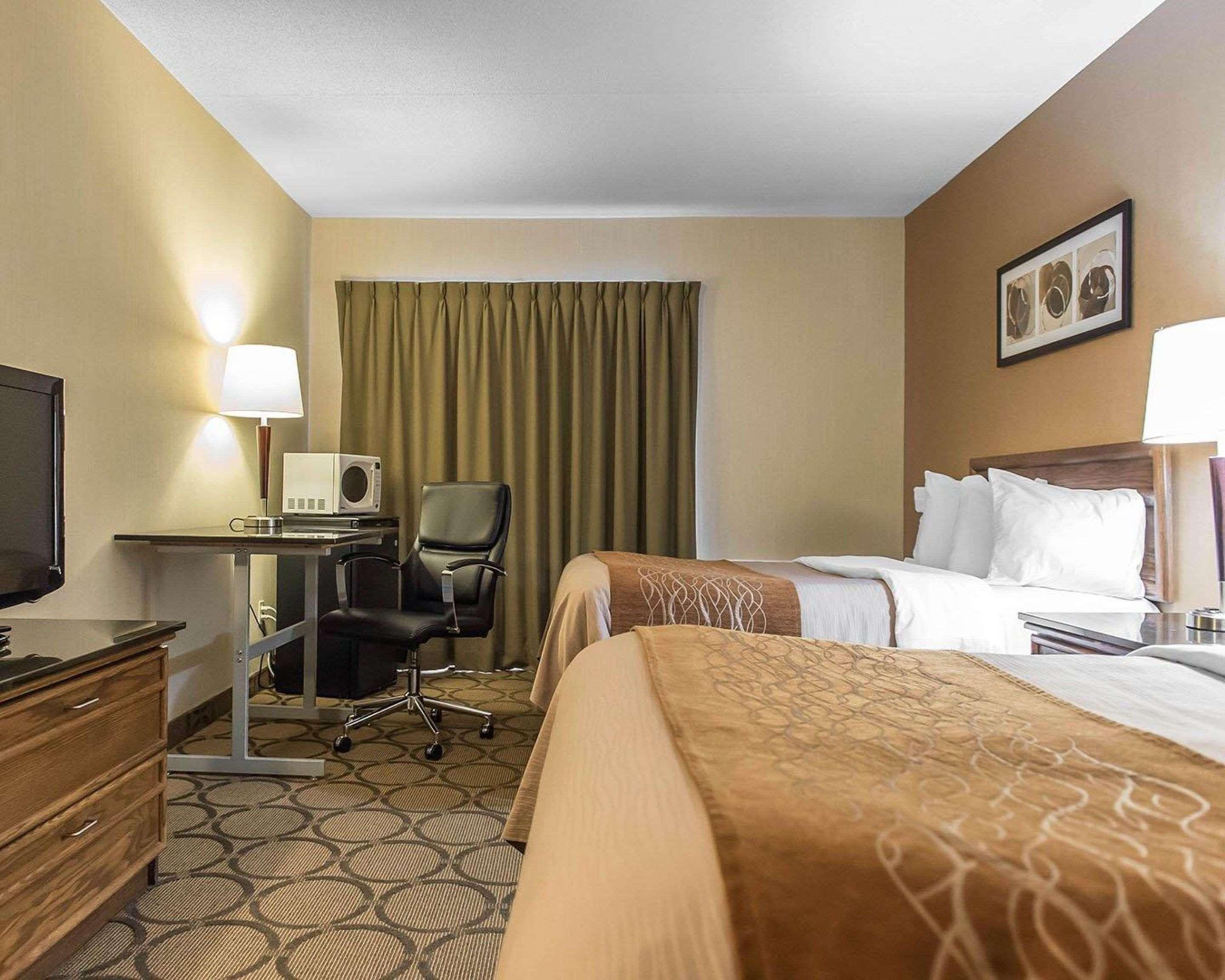 Comfort Inn Pembroke Eksteriør billede